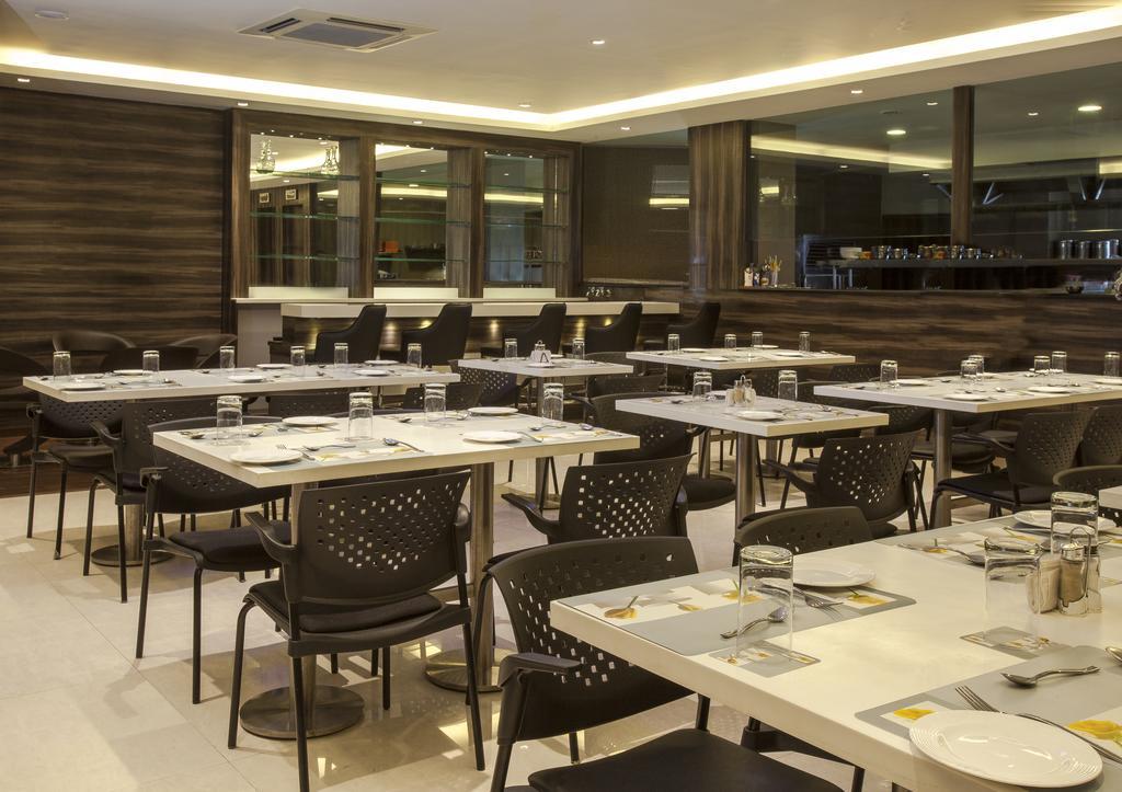 Mango Hotels, Secunderabad Exterior photo