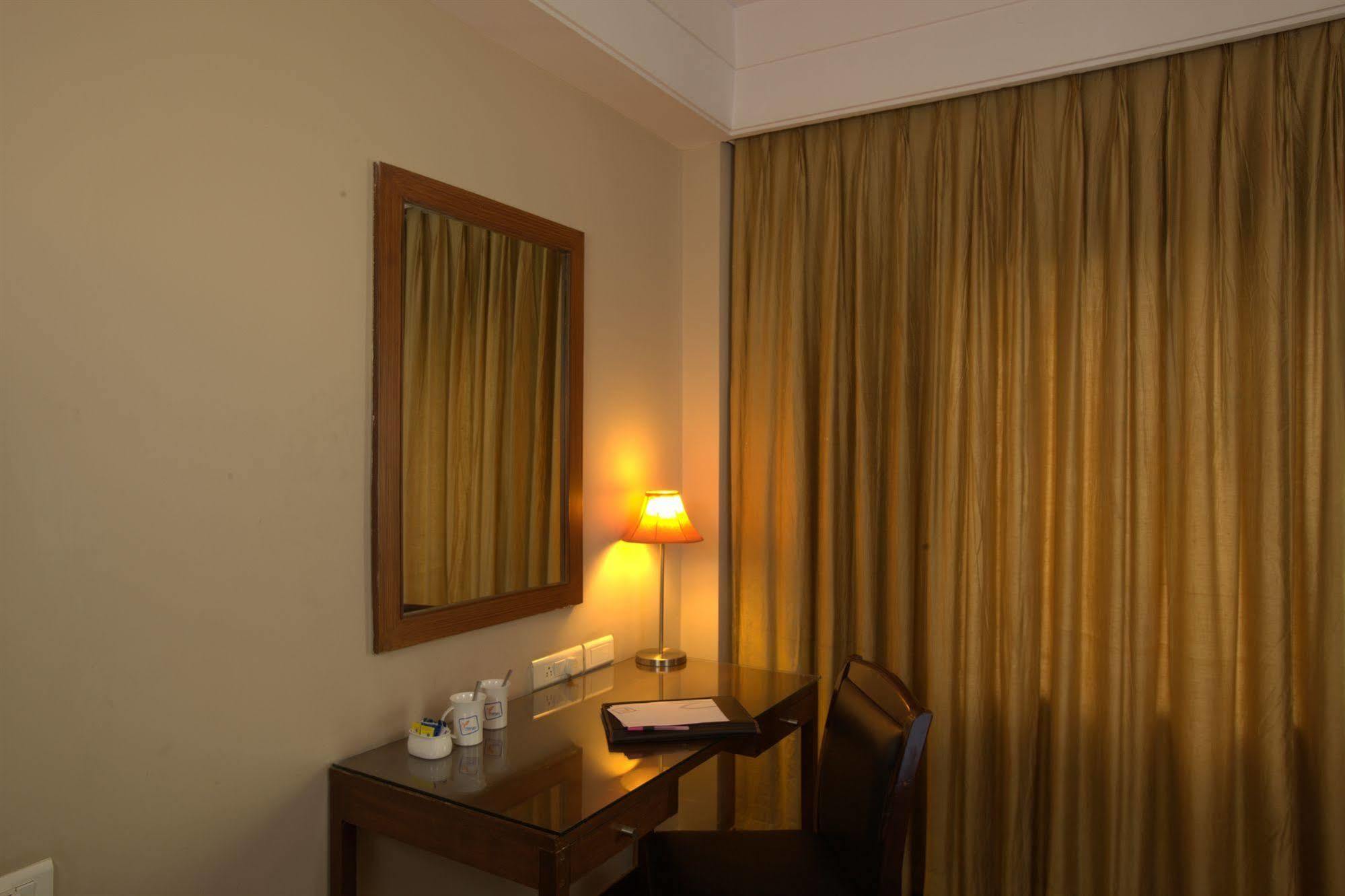 Mango Hotels, Secunderabad Exterior photo